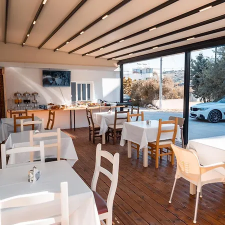 Four Islands クサミル