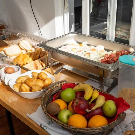 Four Islands ホテル クサミル