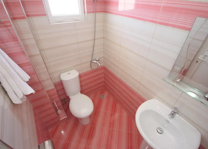 Four Islands Hotel 3*