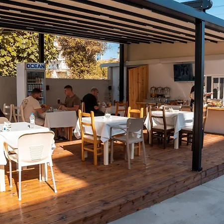 Four Islands Ξενοδοχείο 3*
