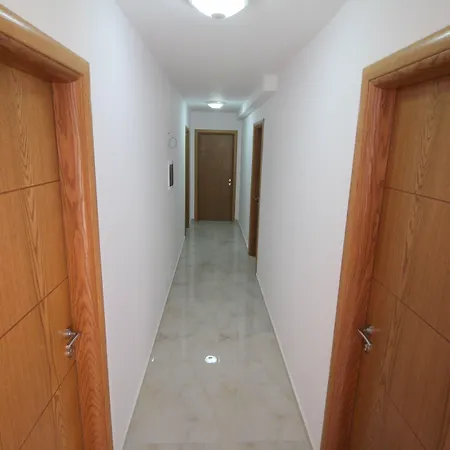 Hotel Four Islands 3*