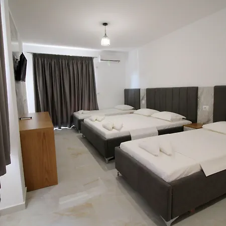 Four Islands Hotel 3*