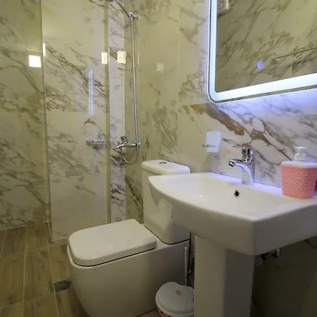 Hotel Four Islands 3*