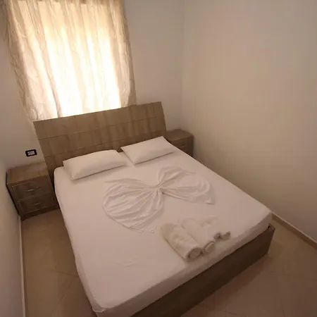 Four Islands Ξενοδοχείο 3*